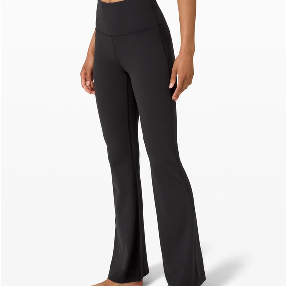 NWT Lululemon Groove Super-High-Rise Flared Pant Nulu Black